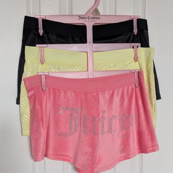 Juicy Couture Women's (Large) Velvet/Velour Sleep/Boxer Shorts/Pajama Bottoms - Picture 1 of 16